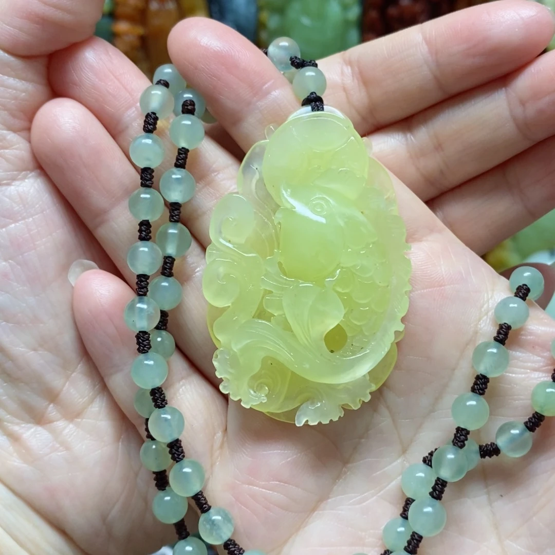 岫玉吊坠(赠链)未镶嵌