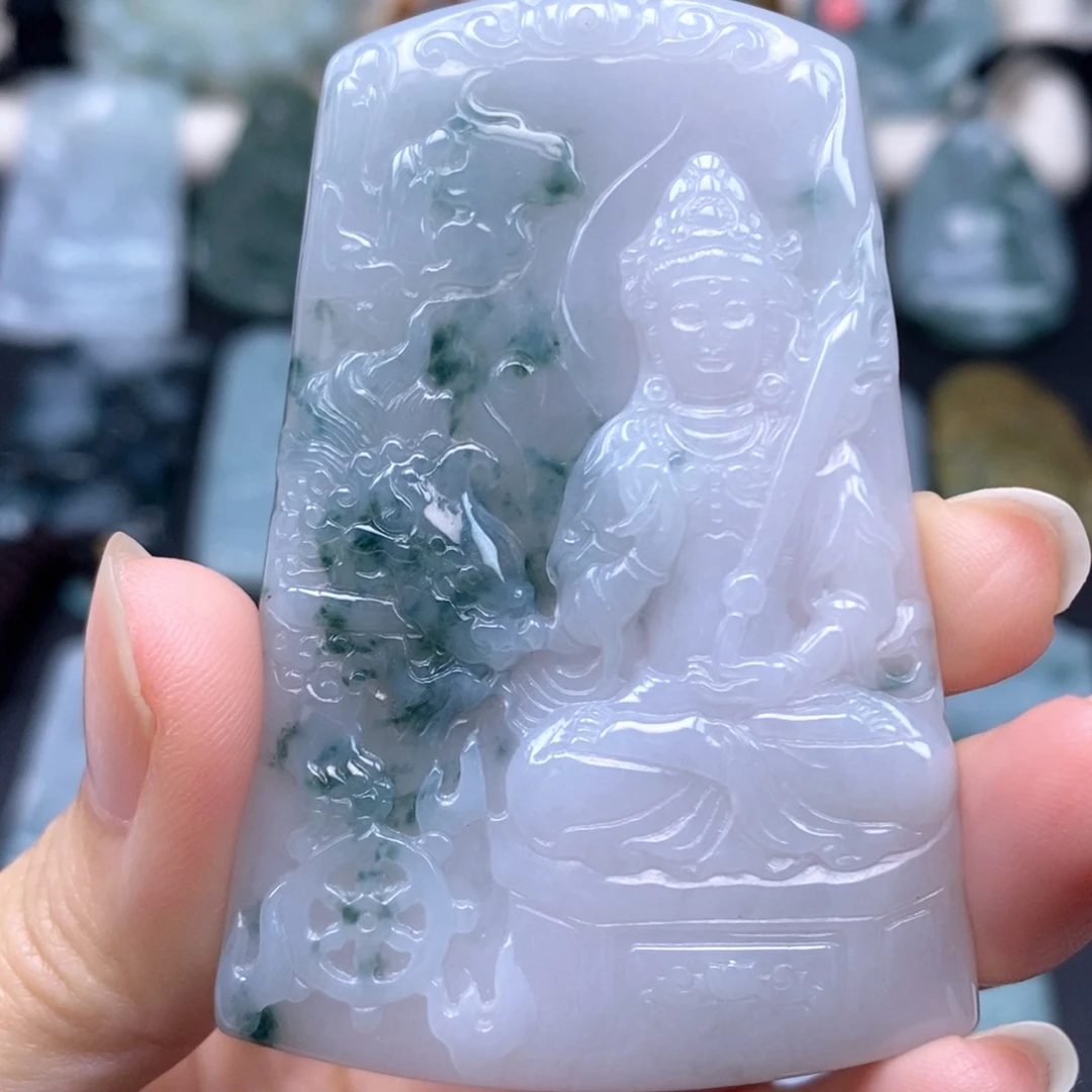 翡翠未镶嵌颈饰文殊