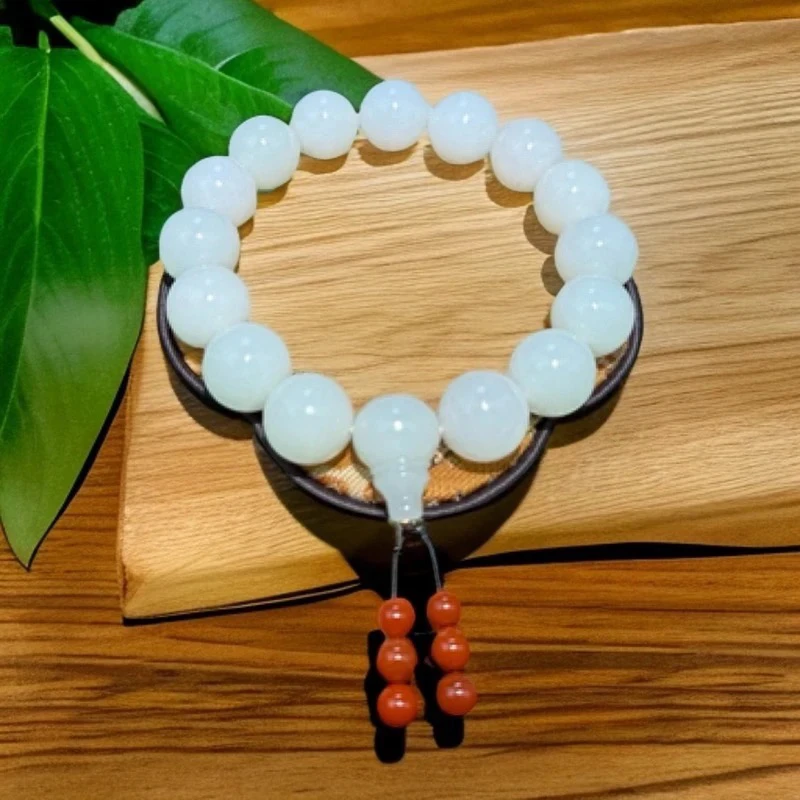 069新疆于阗老料和田玉14mm手串