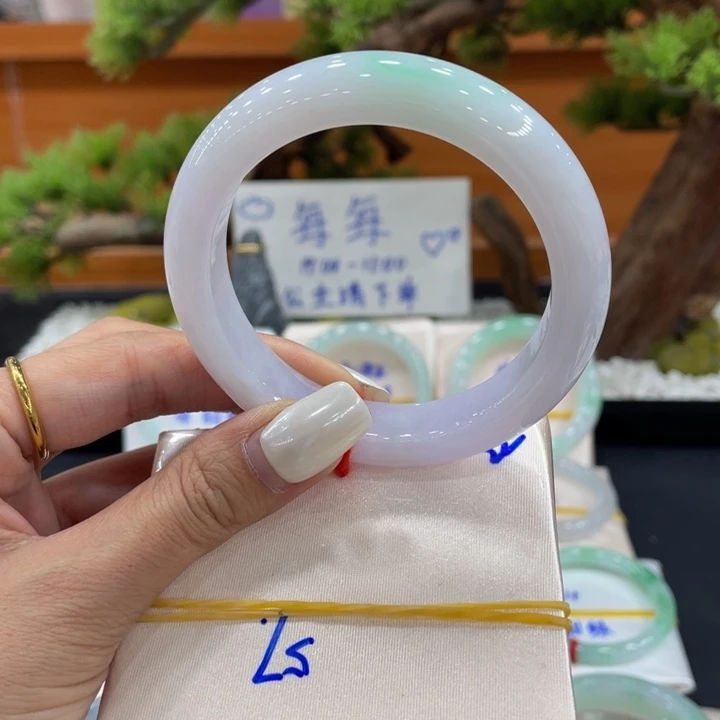 翡翠未镶嵌手镯缅甸翡翠