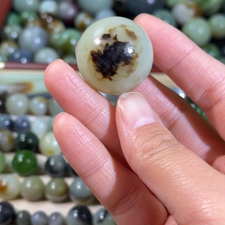 和田玉（糖玉）未镶嵌珠宝半成品28