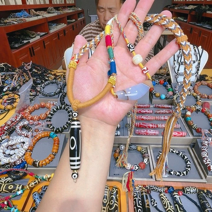 未镶嵌玛瑙/玉髓珠宝奇石