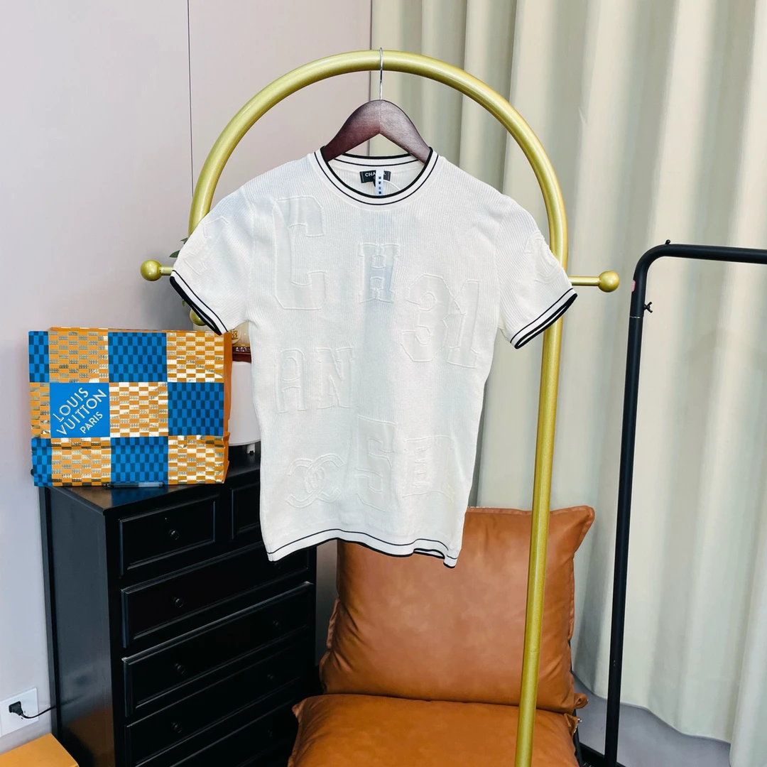 99新 Chanel/香奈儿 白色满印针织上衣 38码 99新