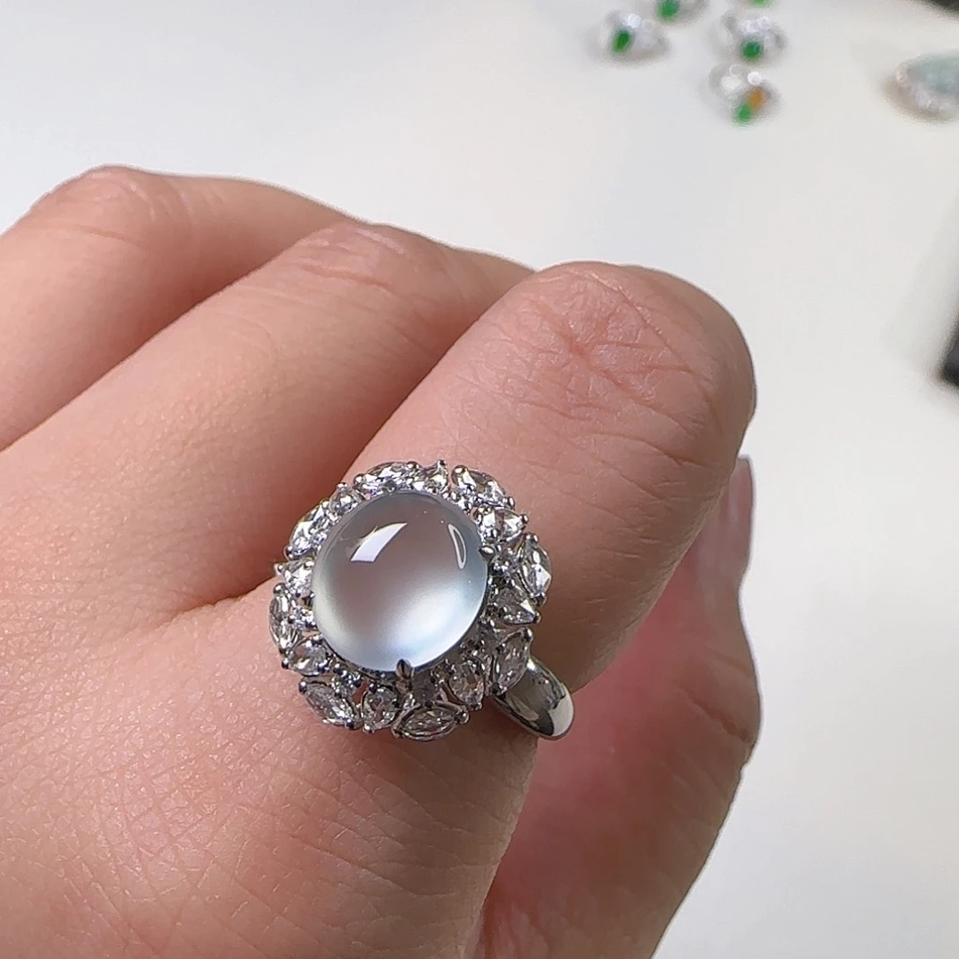 翡翠18K金镶嵌戒指天然翡翠