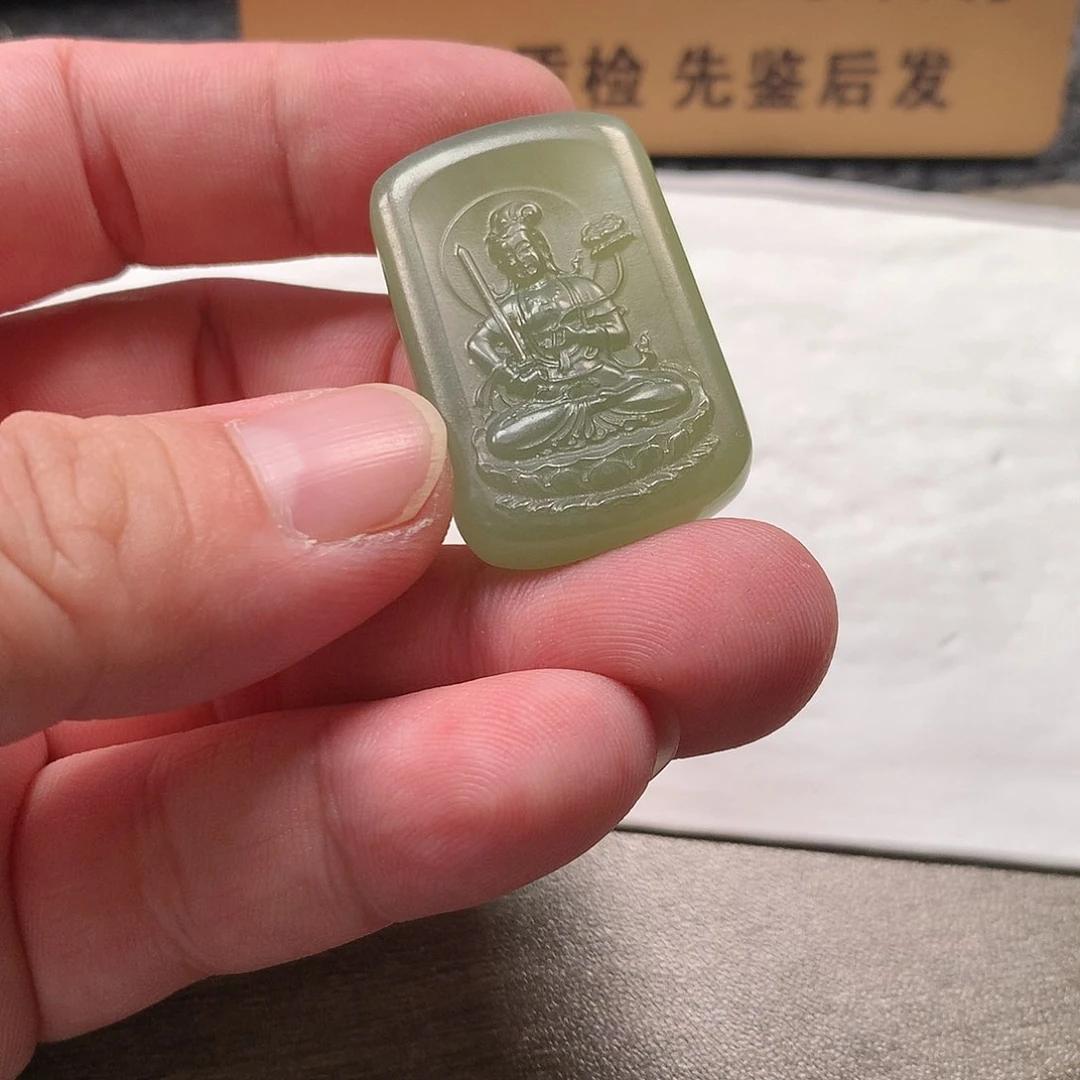 颈饰未镶嵌和田玉芯*虚空