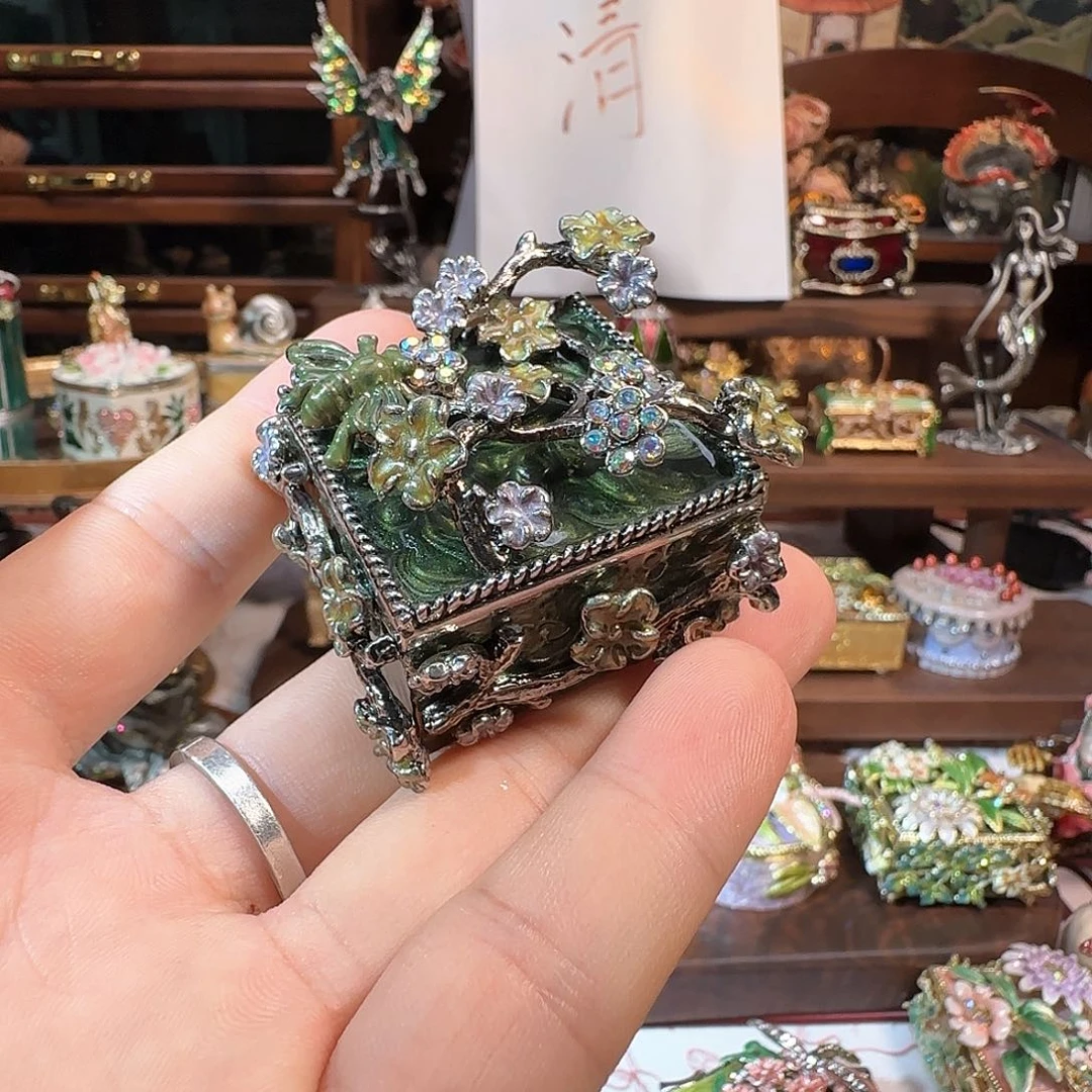 手工制品请勿吹毛求疵