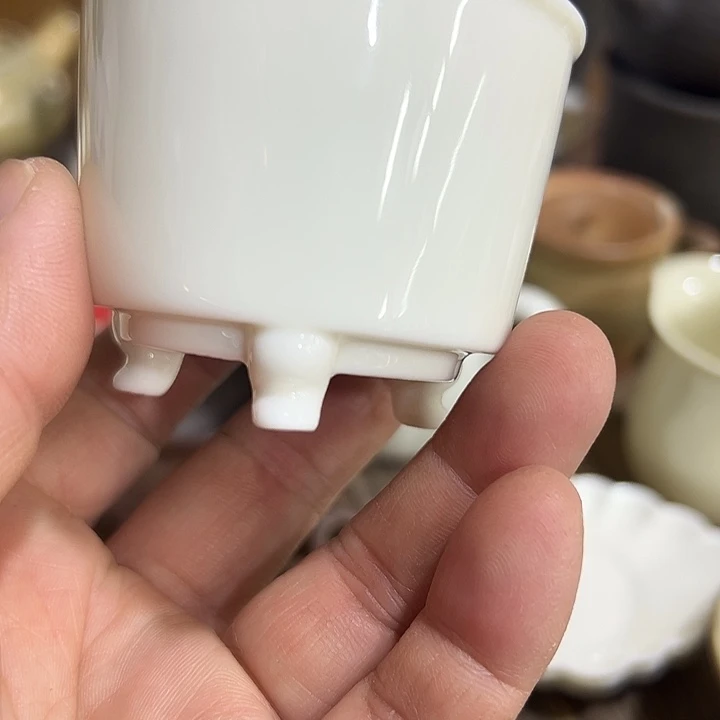 微瑕………………………………………，
