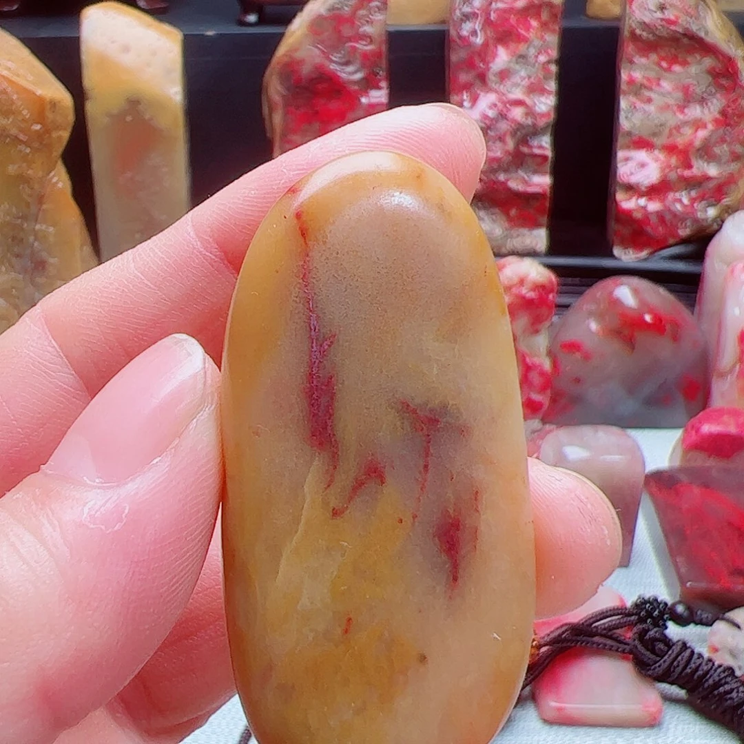 昌化石昌化鸡血石挂件