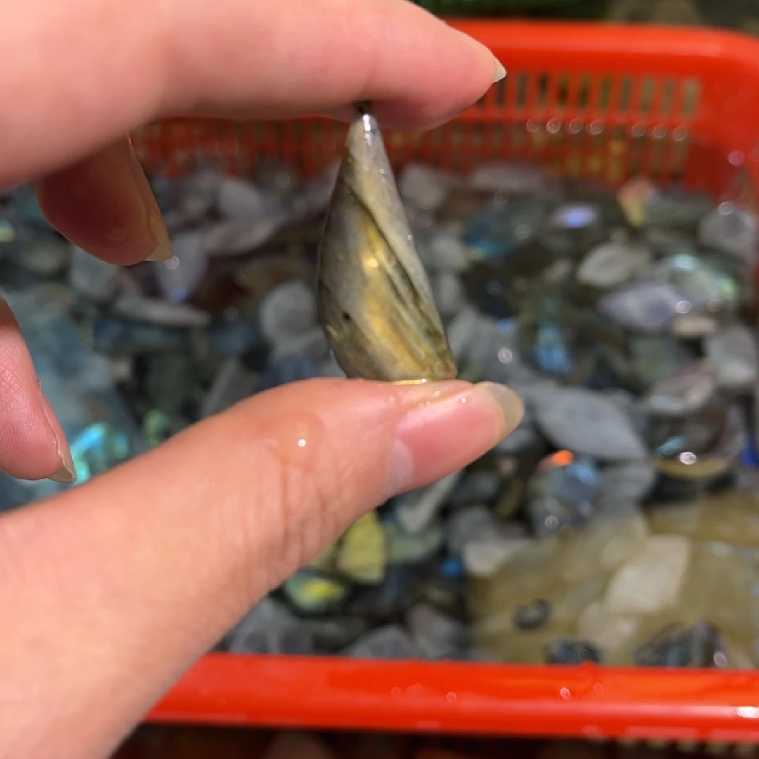 拉长石吊坠未镶嵌e****o