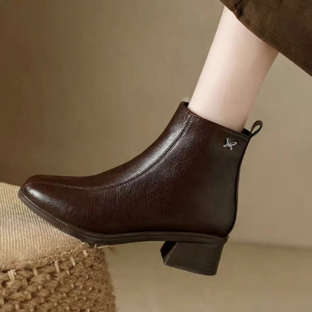 【品牌力荐】秋冬高级感洋气时尚气质女靴羊6196