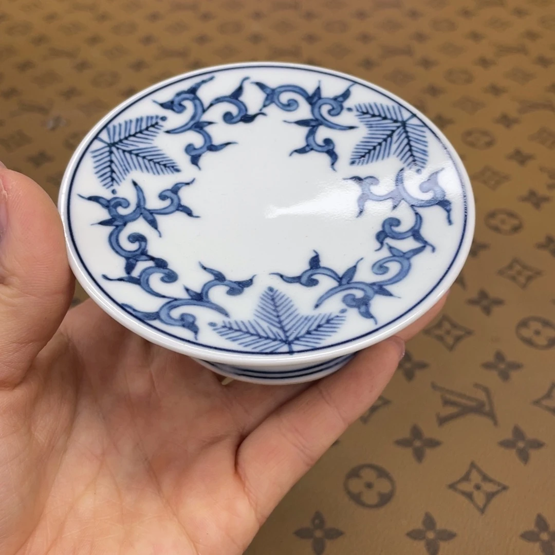 杯台回流货品非全新