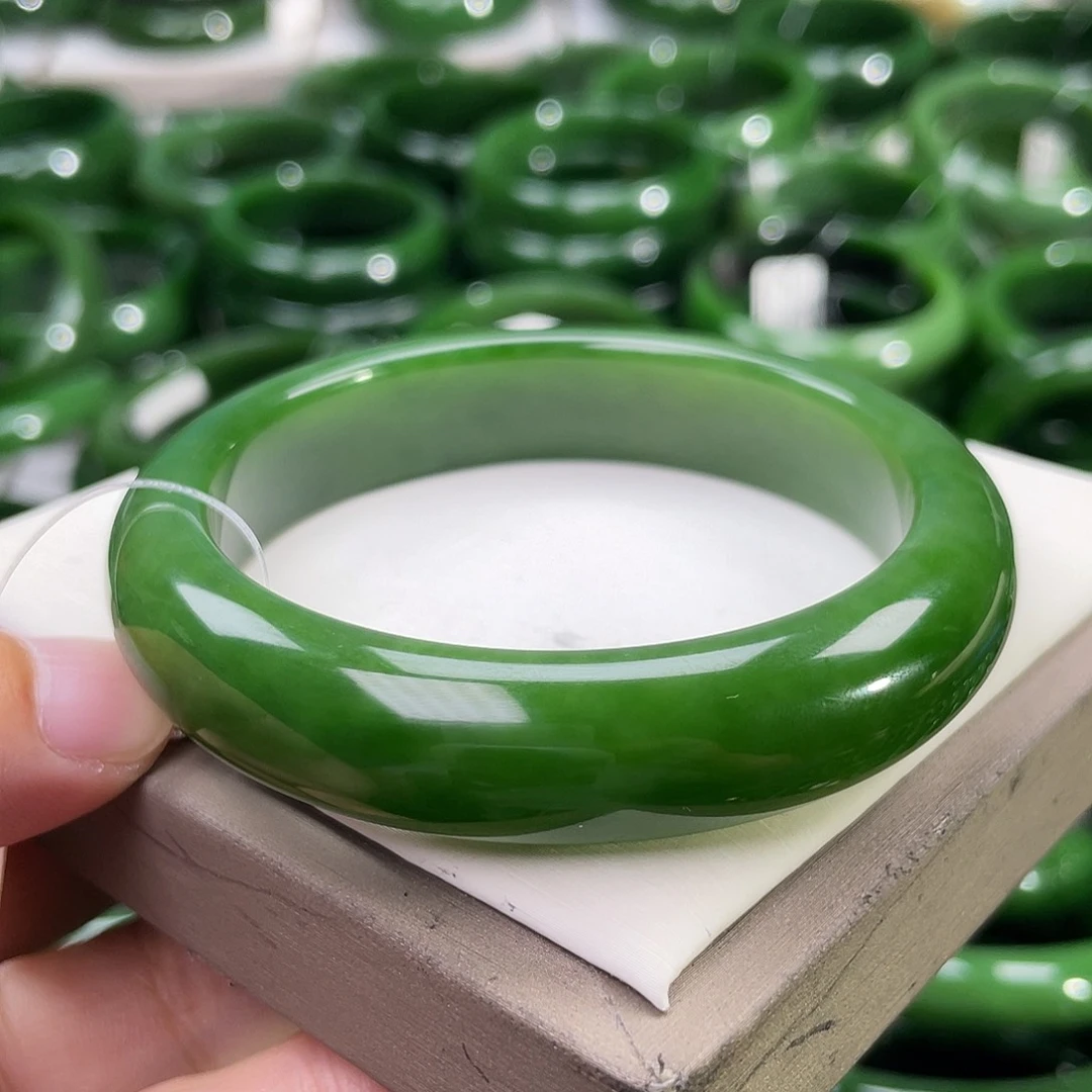 未镶嵌手镯和田玉（碧玉）