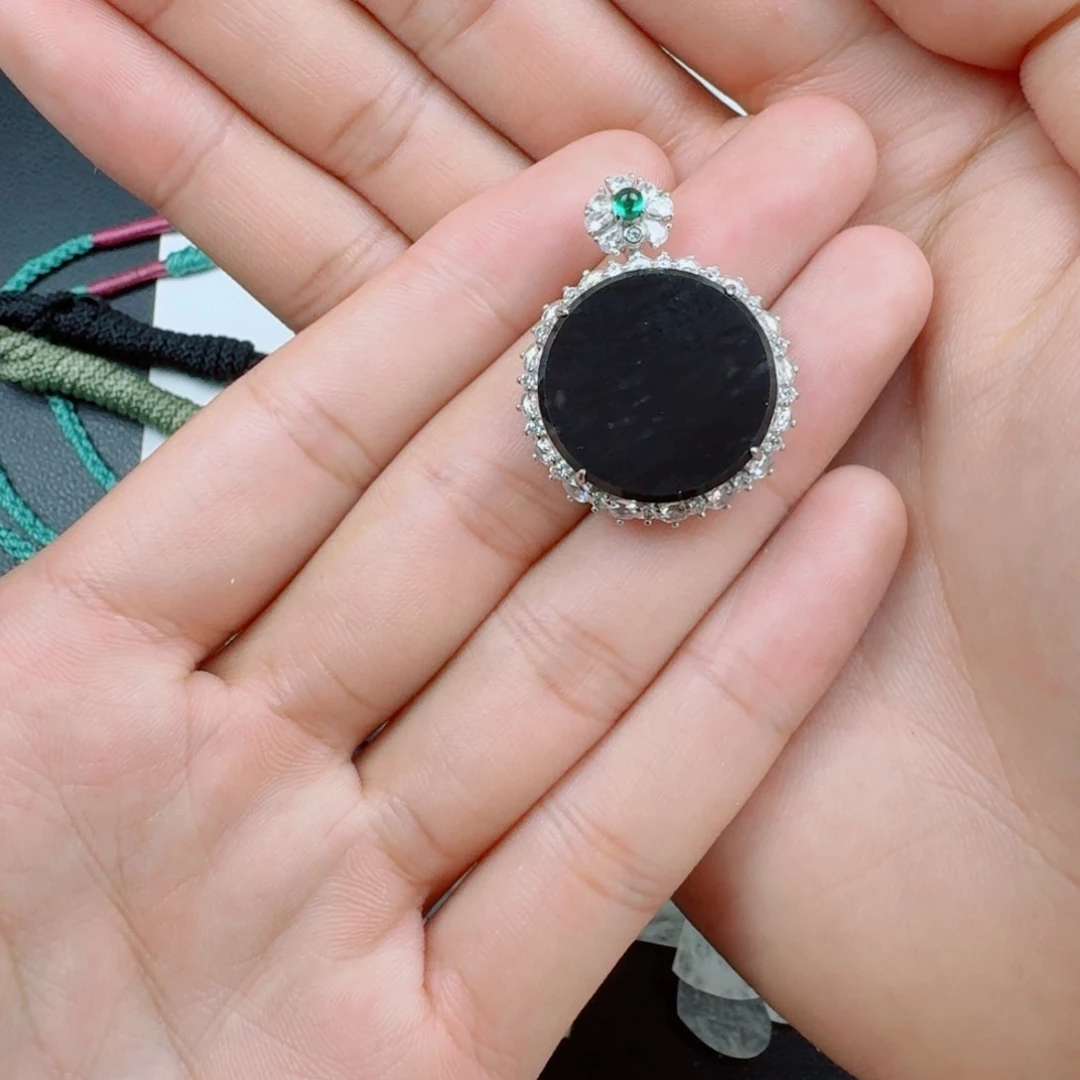 颈饰银S925镶嵌翡翠無*謂天然缅甸A货翡翠无事牌