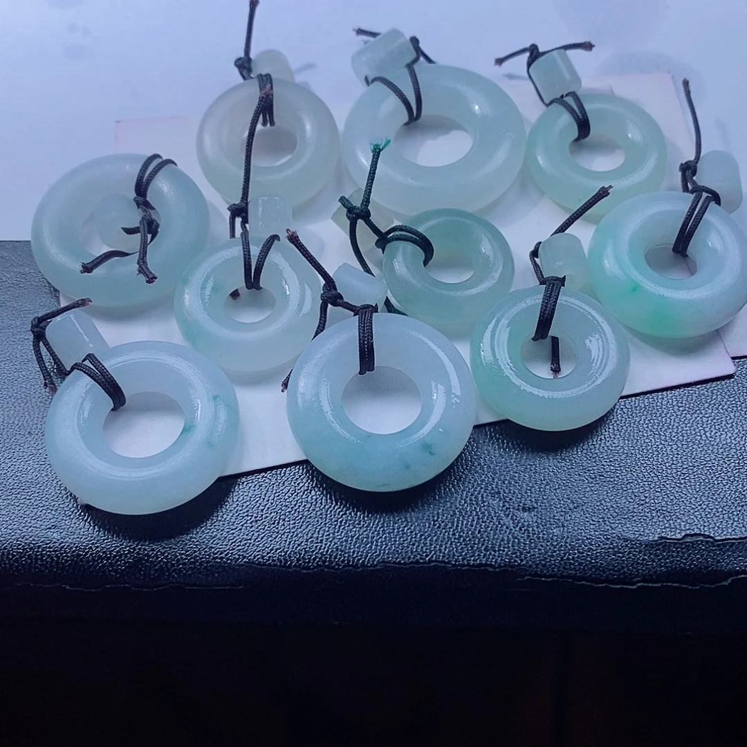 定制翡翠未镶嵌聆****奏翡翠