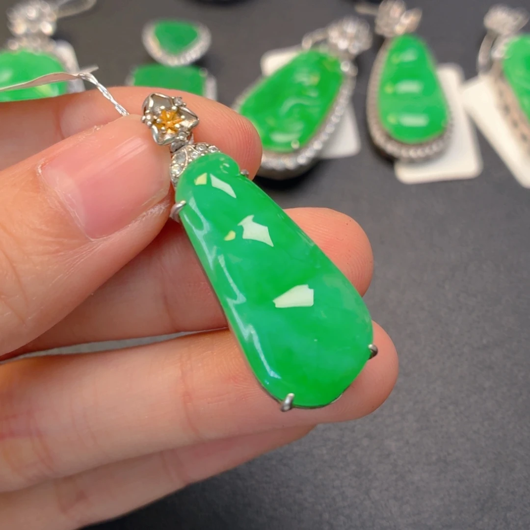 翡翠银S925镶嵌颈饰