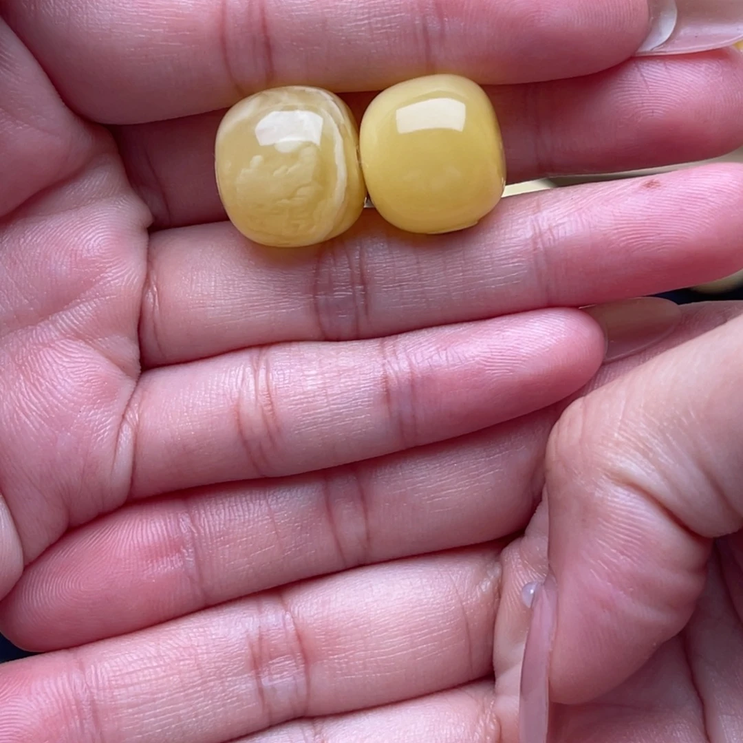 裸石琥珀未镶嵌蜜蜡老型笑