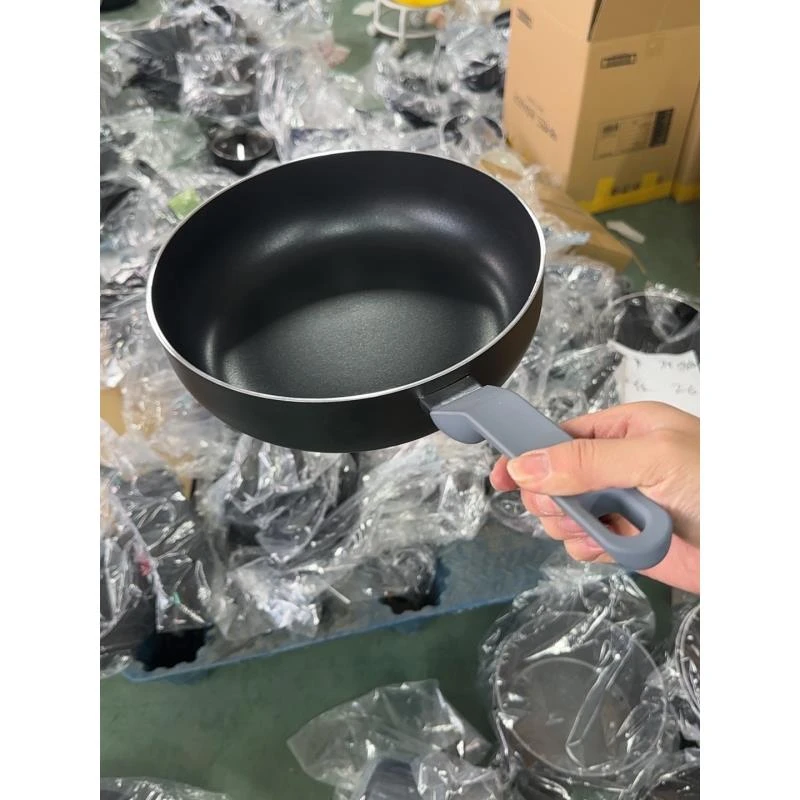 G11煎炒锅口径26cm，高度7cm,外贸尾货，介意勿拍