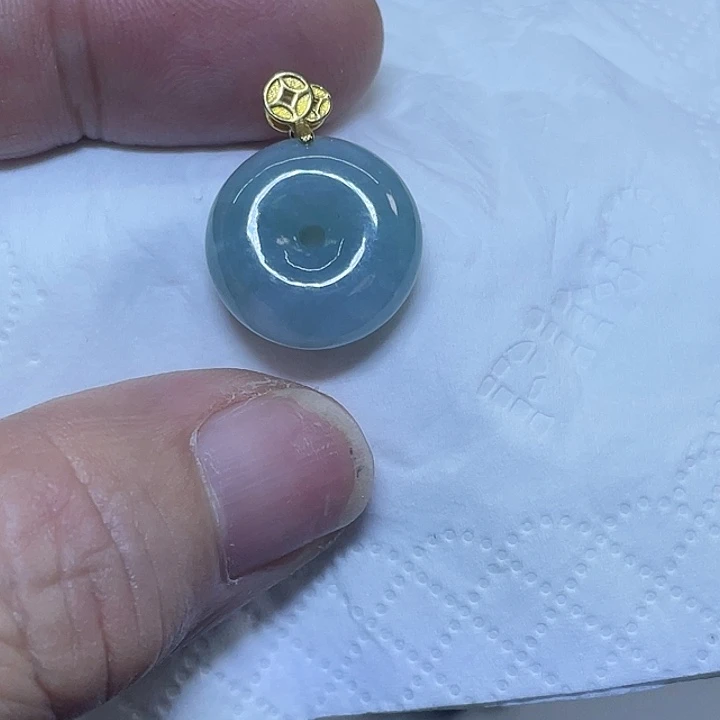 翡翠未镶嵌颈饰面包扣