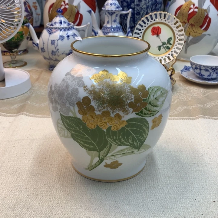 紫砂金瓷阁精品瓷器店