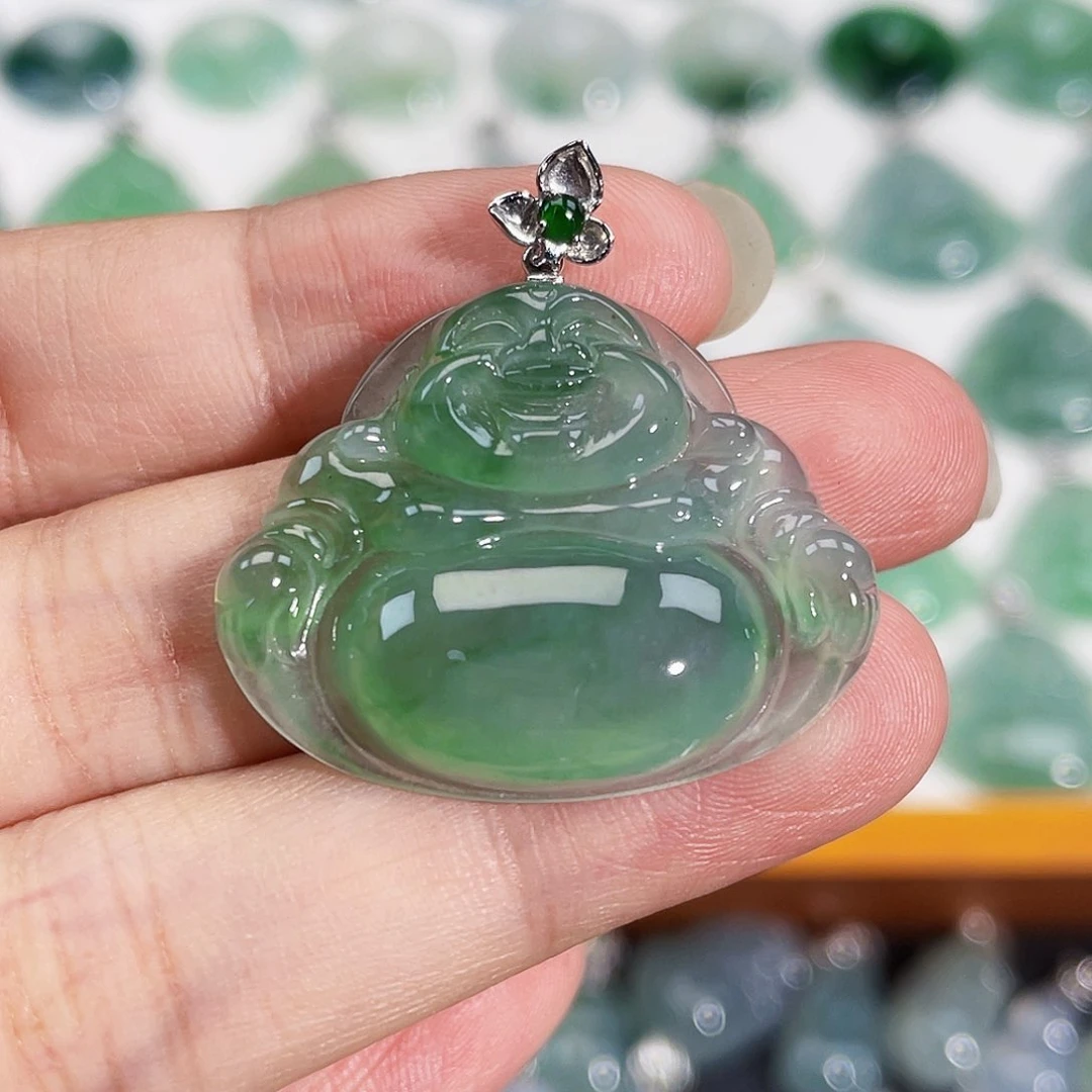 颈饰18K金镶嵌翡翠吊坠