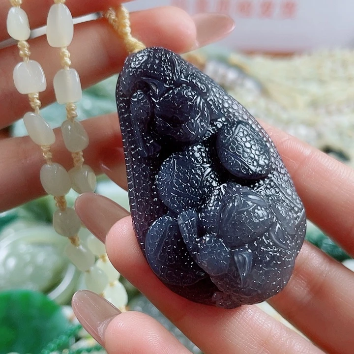 颈饰未镶嵌和田玉
