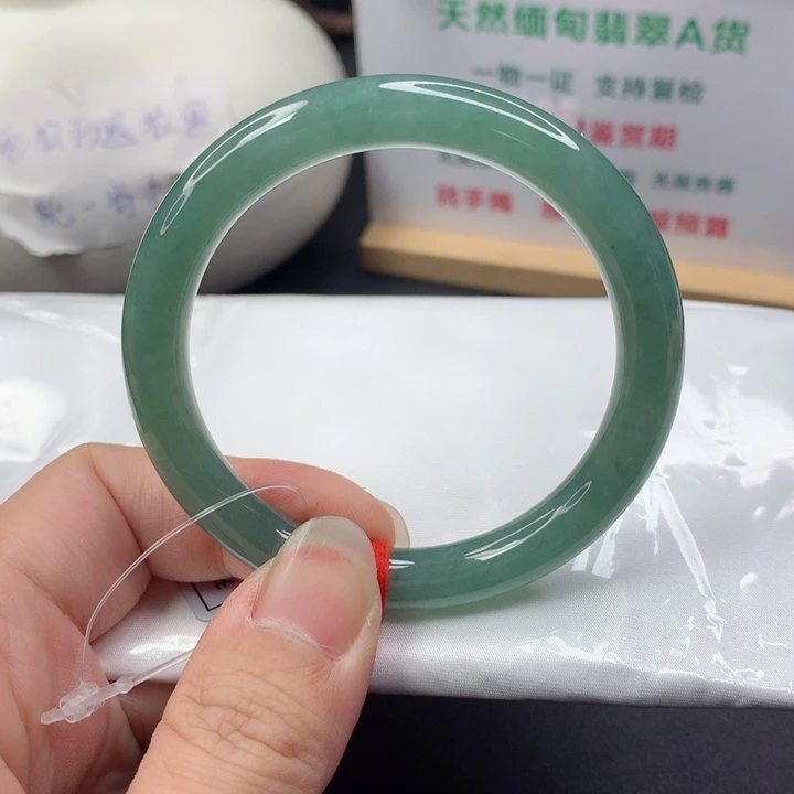 未镶嵌手镯（圆镯）翡翠5253