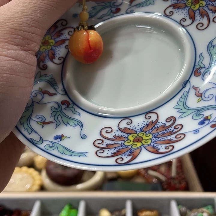 瓷片精致雕刻工艺品