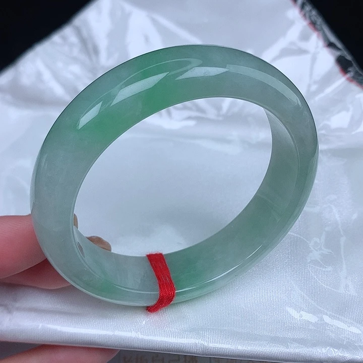 未镶嵌手镯翡翠天然