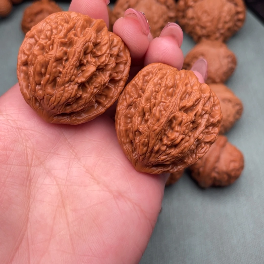 文玩核桃把件全品麦穗虎头38