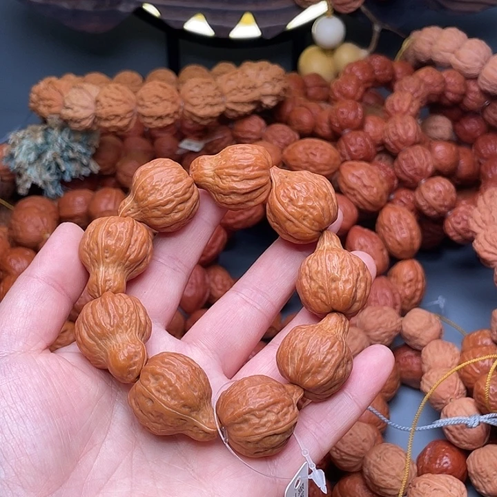 文玩核桃手串手雷