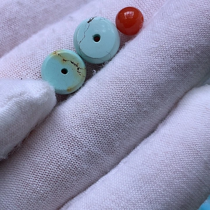 南红玛瑙未镶嵌珠宝奇石