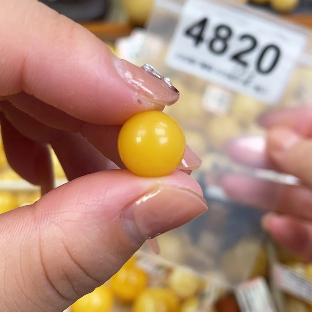 蜜蜡未镶嵌珠宝奇石粉坑11.4