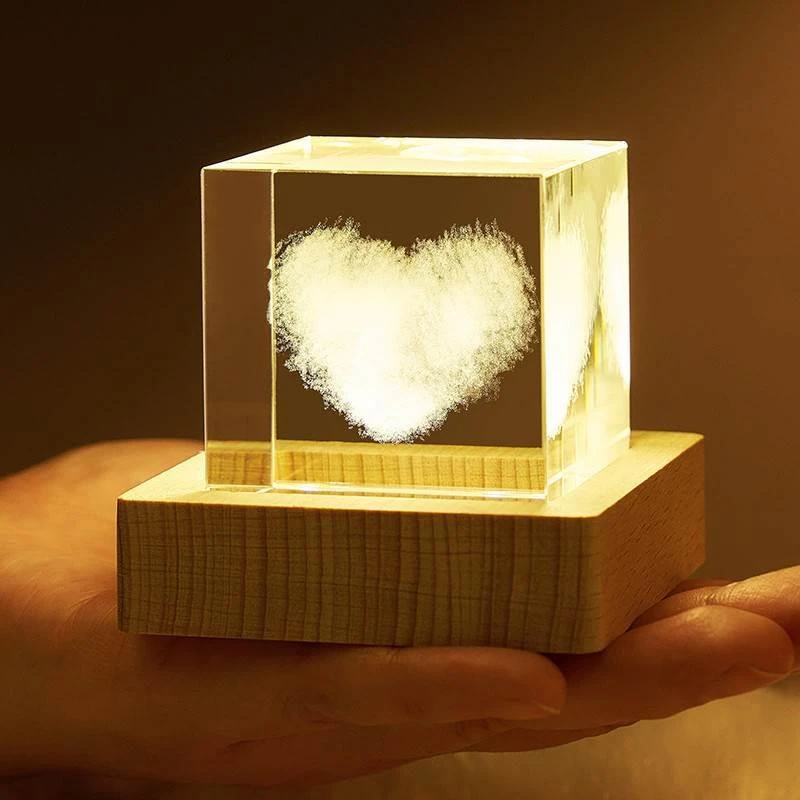 福利品云朵雨3D内雕立方形水晶球发光小夜灯创意装饰木底座桌面摆