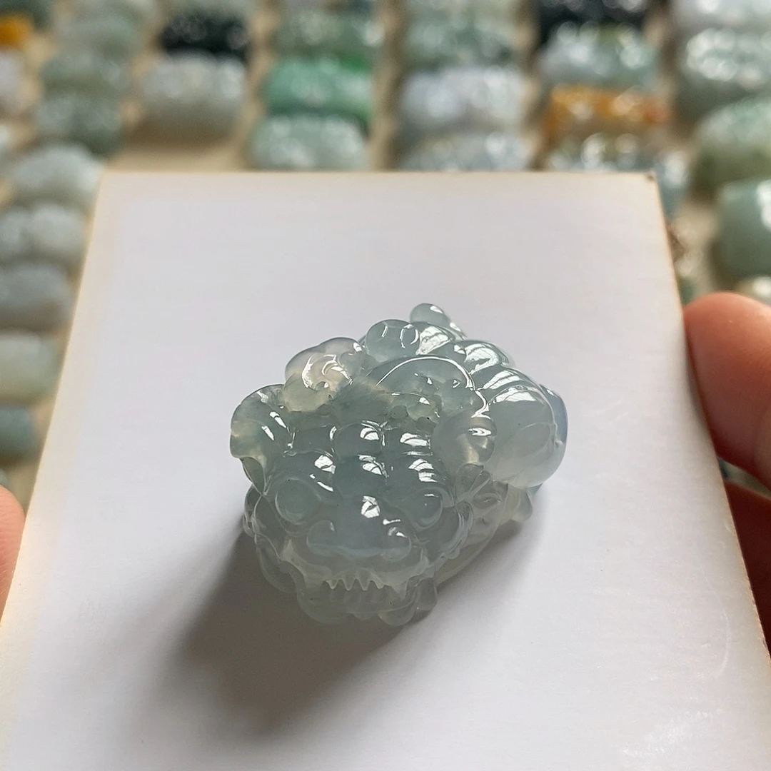 翡翠未镶嵌颈饰天然翡翠貔貅吊坠