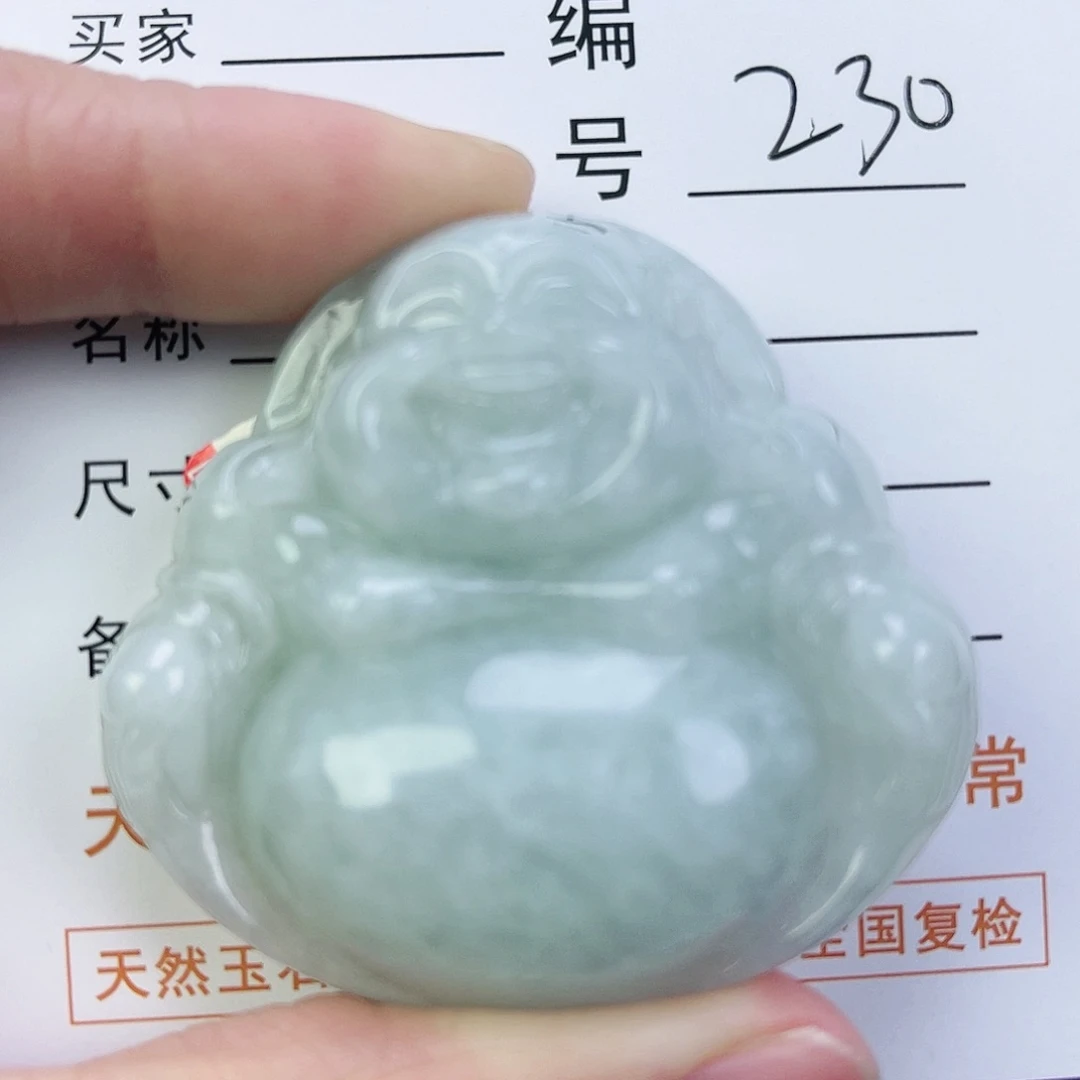 翡翠颈饰未镶嵌佛公