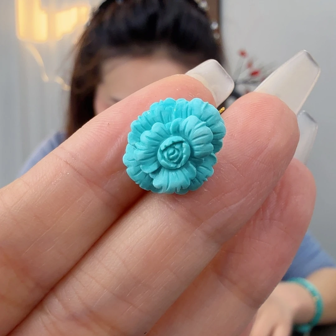 绿松石未镶嵌珠宝奇石