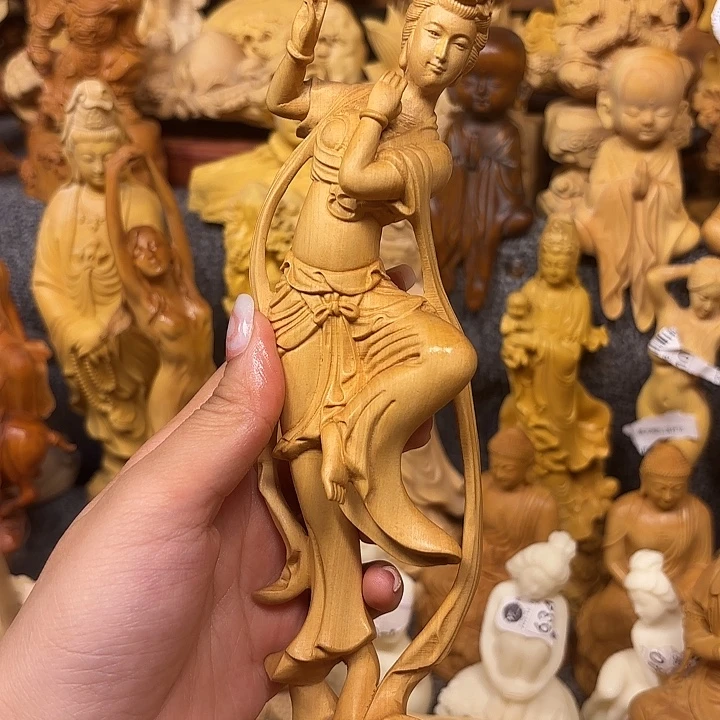 黄杨木黄杨木瑕疵美女