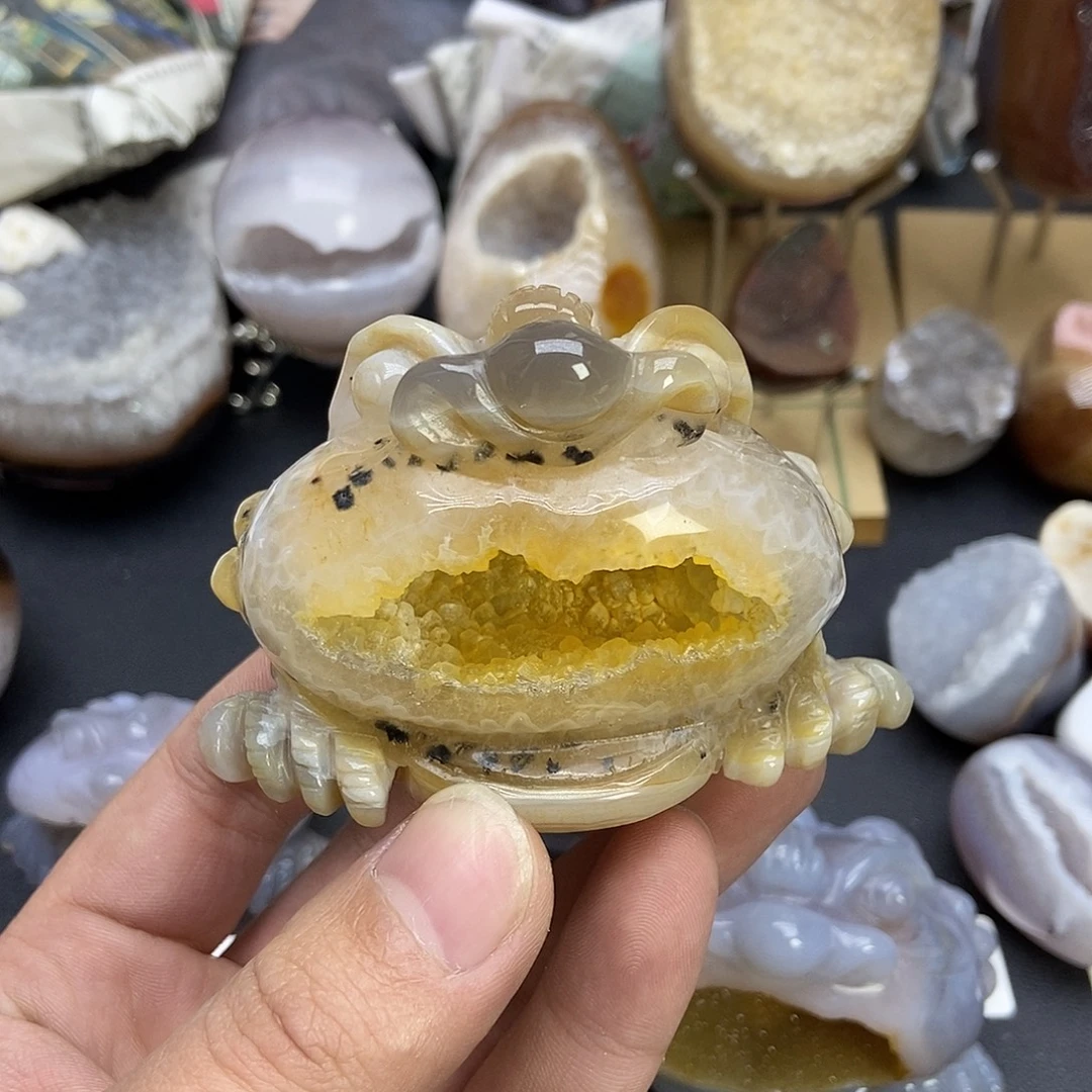 ｡***｡玛瑙/玉髓未镶嵌珠宝奇石