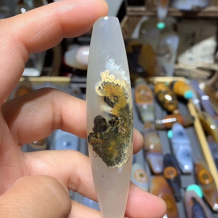 玛瑙/玉髓颈饰未镶嵌