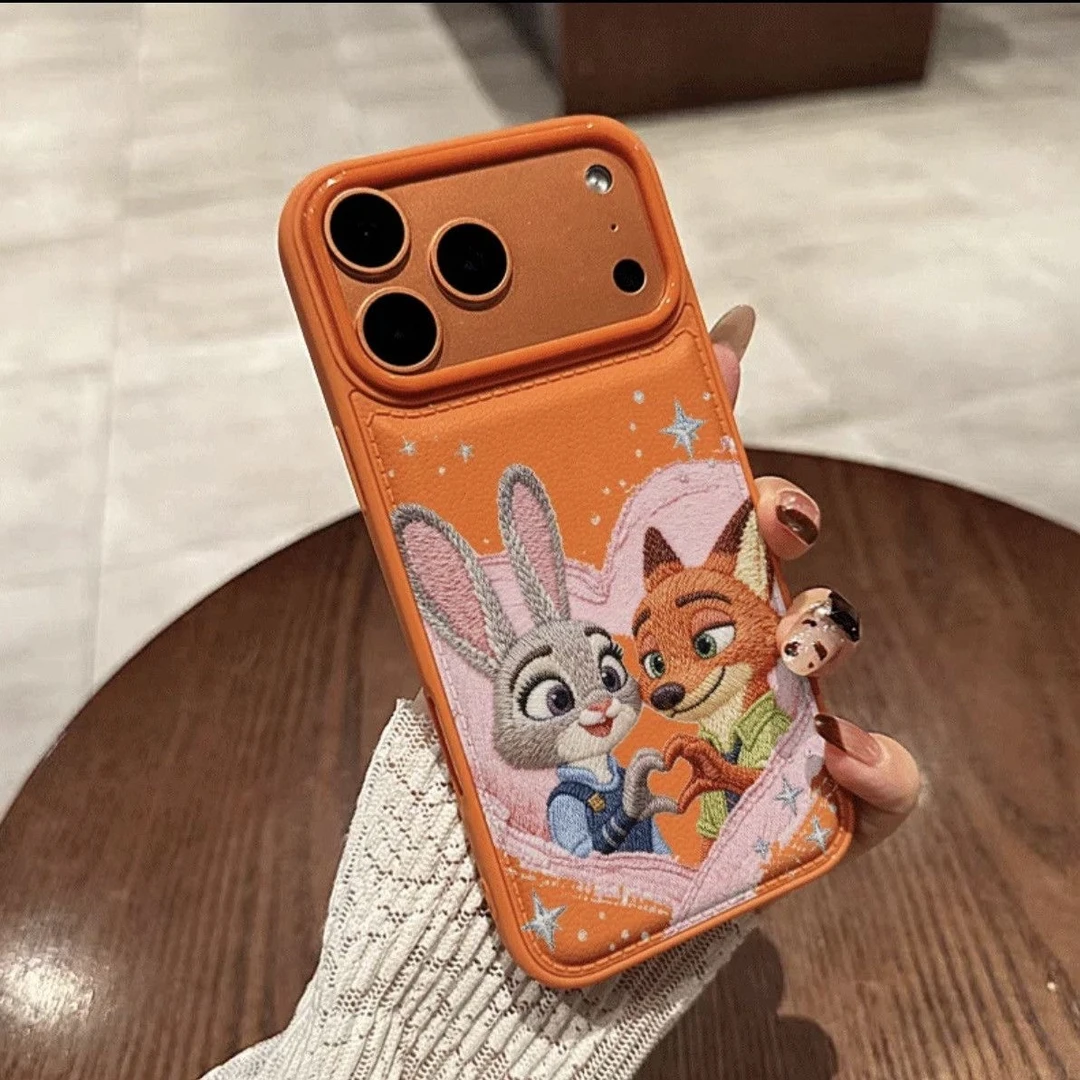 仿刺绣朱迪尼克爱心皮纹苹果17/16适用15/14手机壳13卡通12情侣11