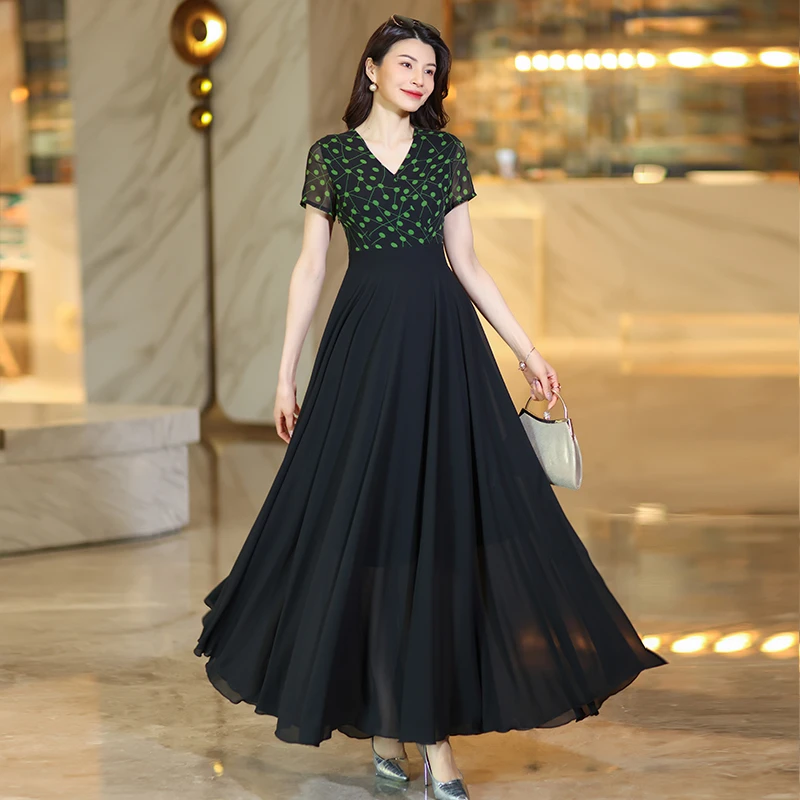 新款拼接短袖雪纺连衣裙夏季长款收腰大摆V领长裙波西米亚沙滩裙