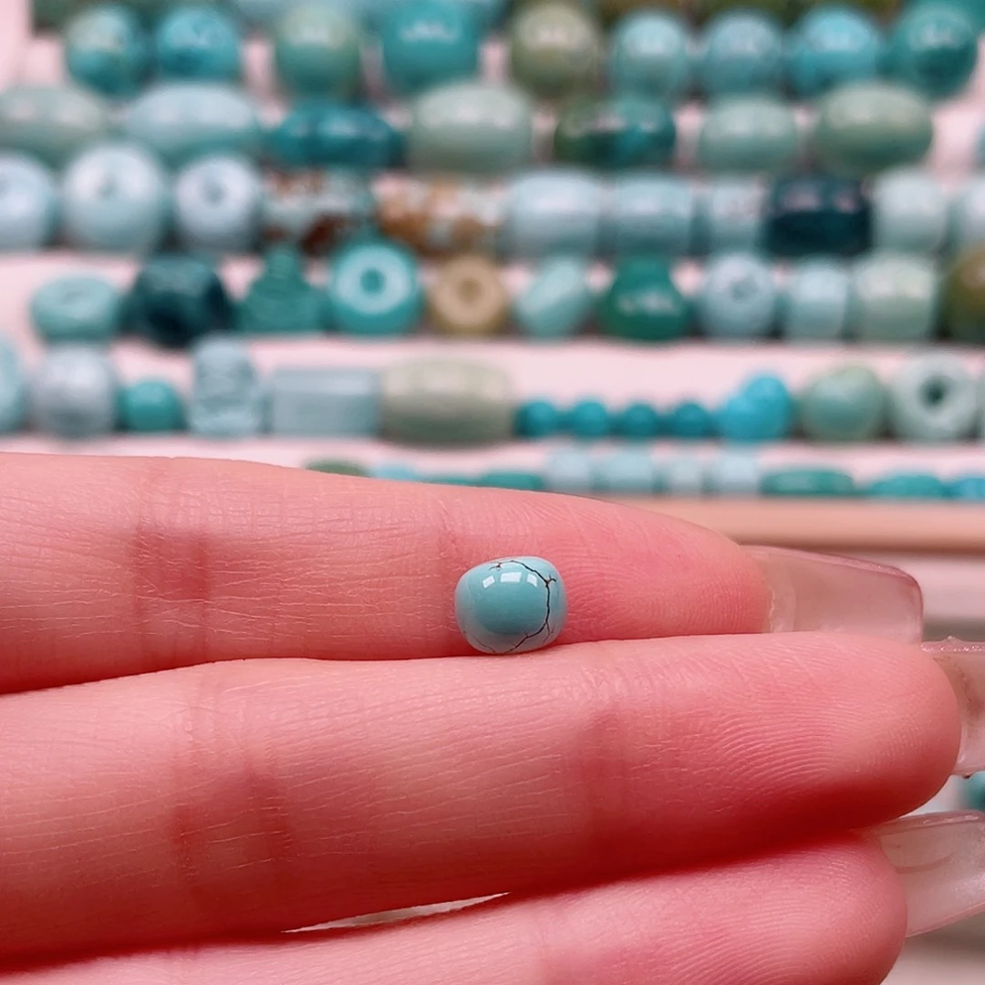 绿松石原矿未镶嵌?*