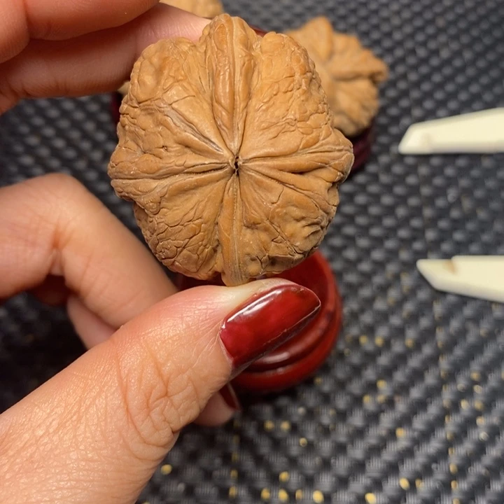 ****人文玩核桃吊坠文玩核桃异形单只