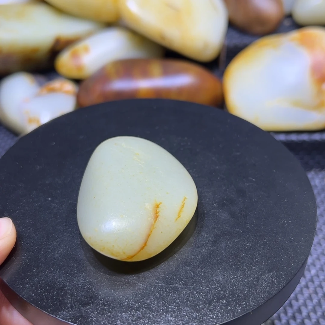 和田玉（子料）未镶嵌颈饰65克