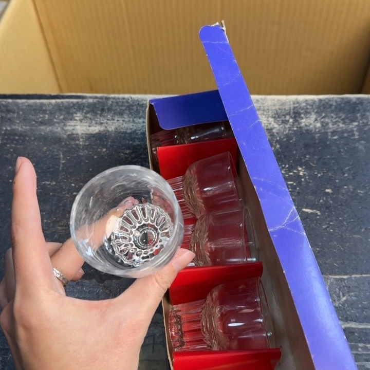 瓷片V****?哈哈哈哈哈哈哈哈