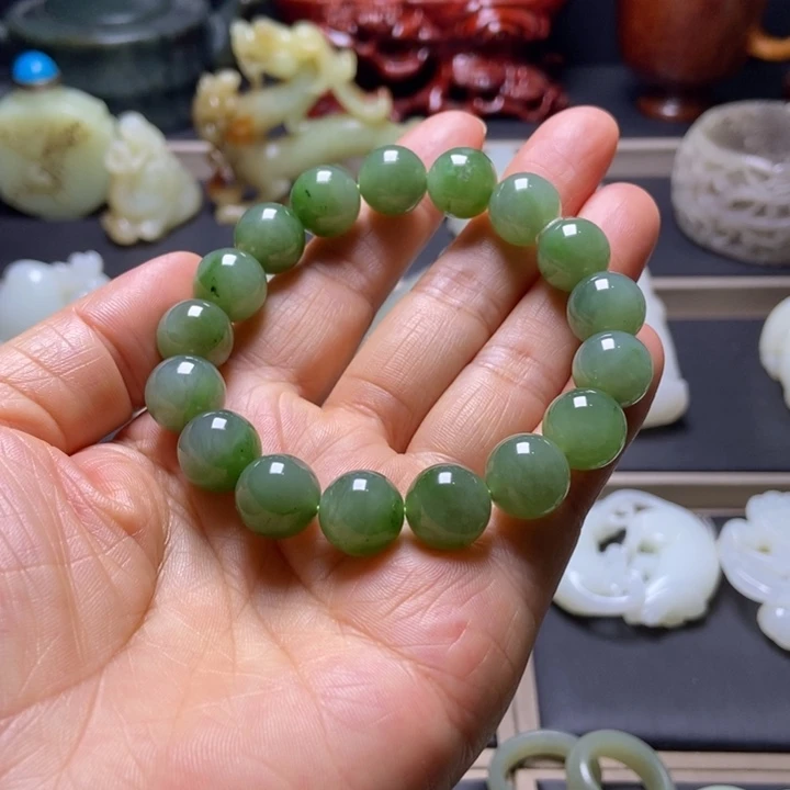 和田玉未镶嵌车挂