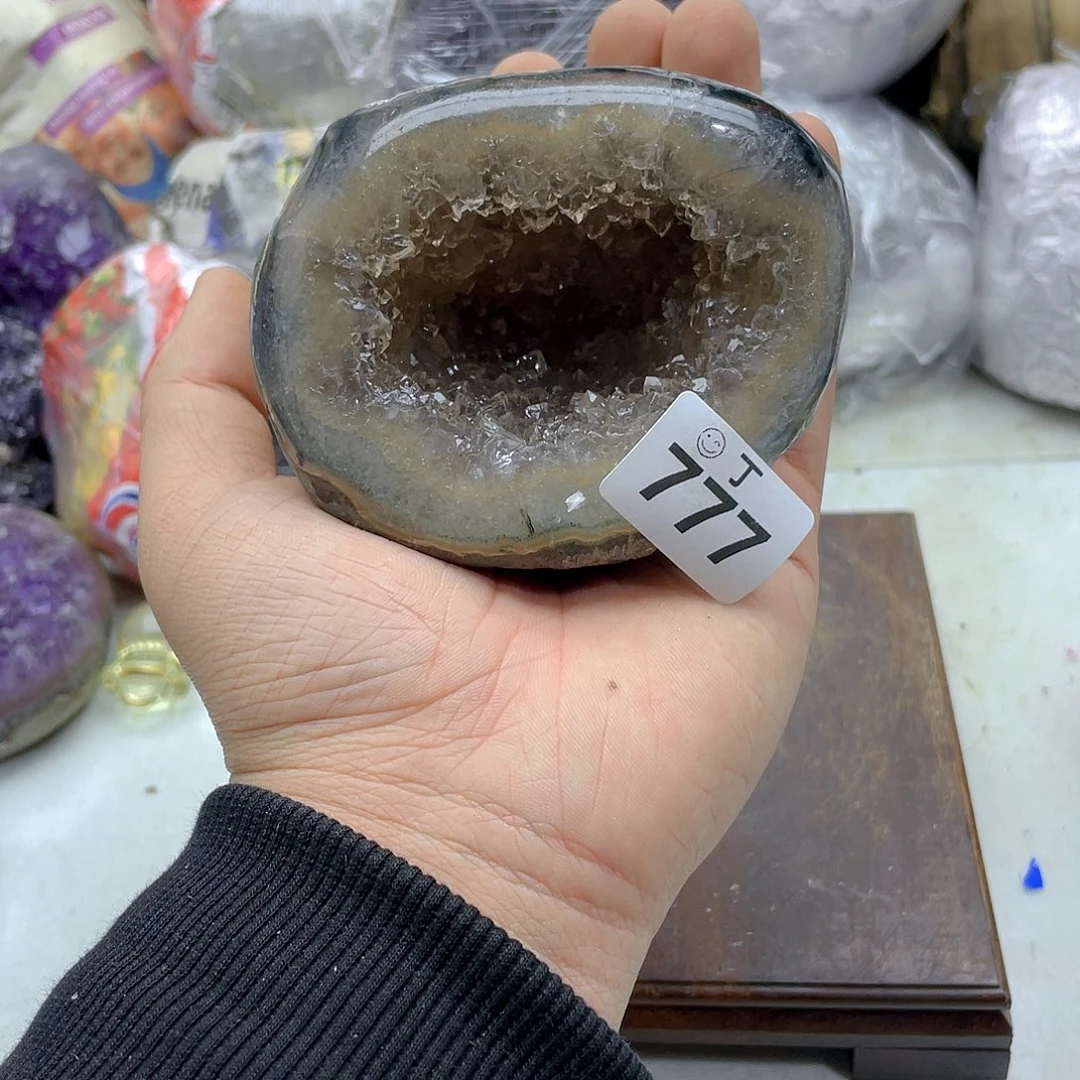 紫晶大型摆件（非配饰）未镶嵌