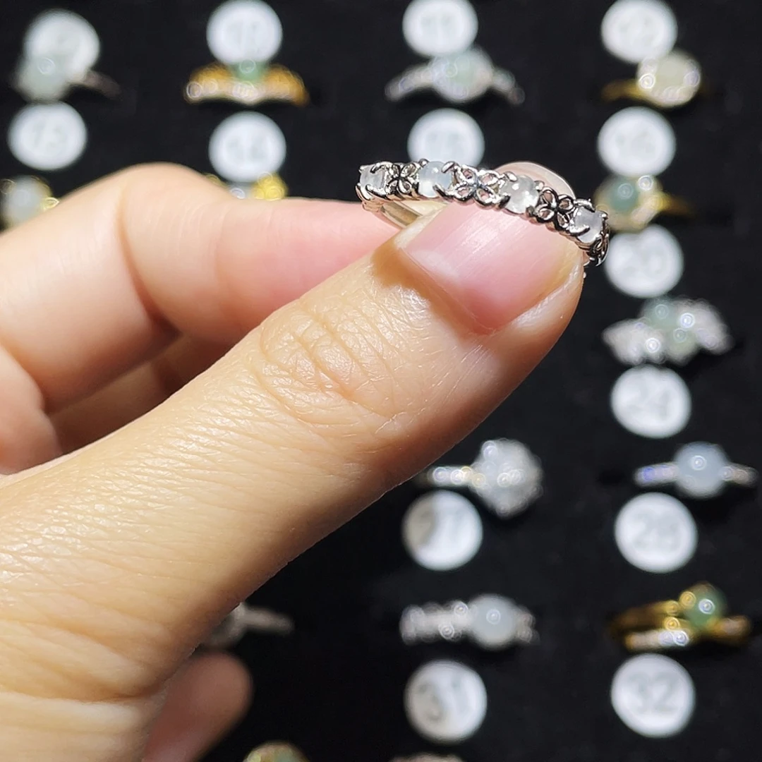 翡翠未镶嵌戒指戒指