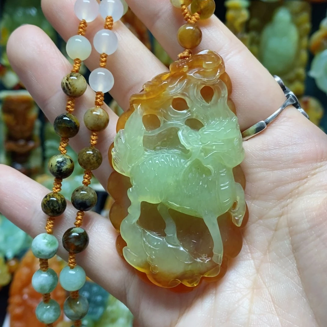 岫玉未镶嵌吊坠(赠链)