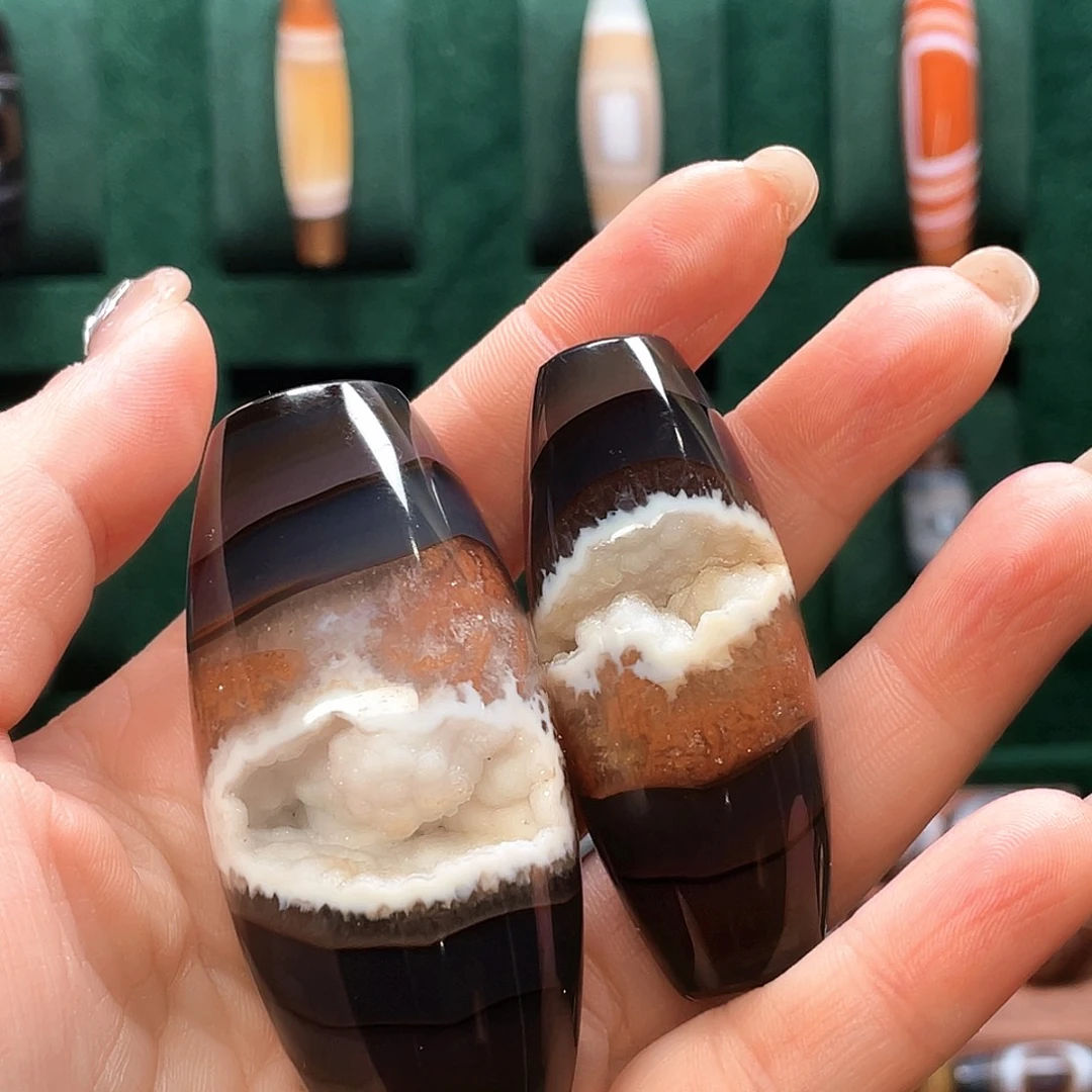 A***N玛瑙/玉髓未镶嵌珠宝半成品